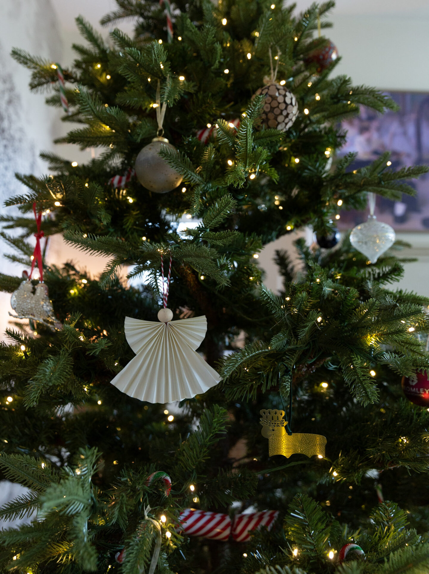 DIY Paper Angel Christmas Tree Decoration