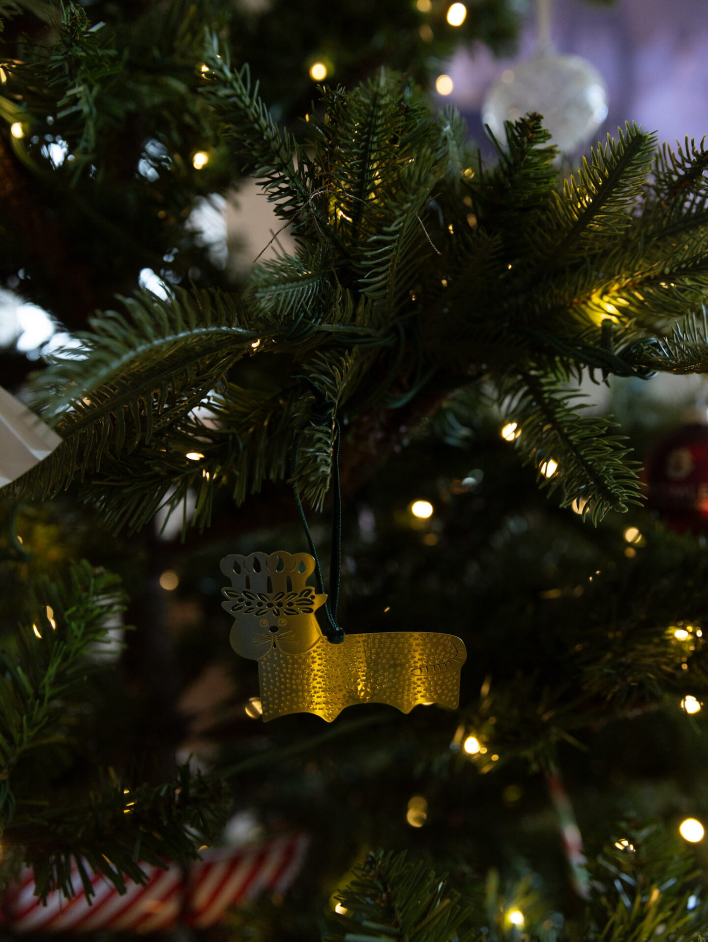 Gold Cat Shapes Christmas Tree Ornament