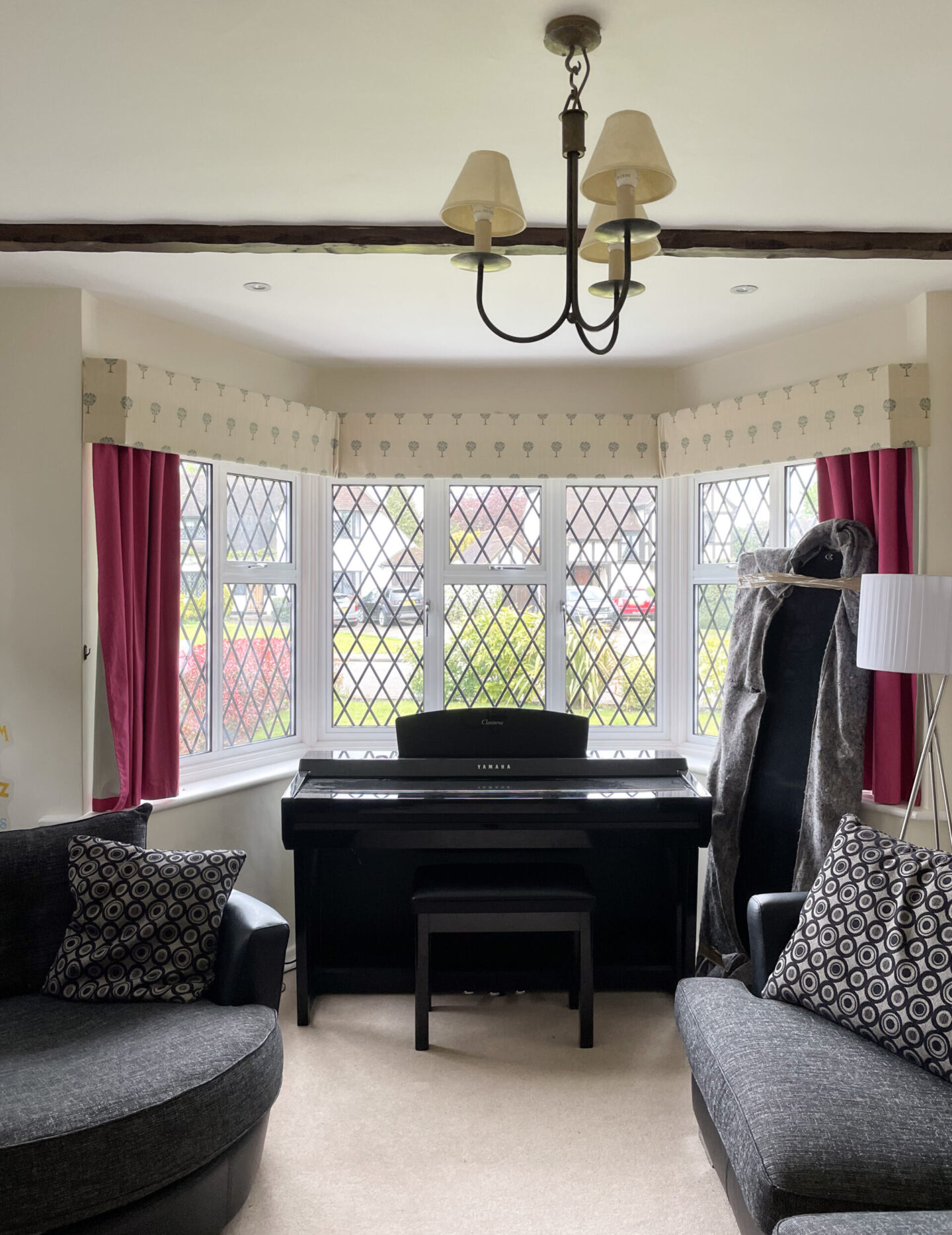 1930s house bay window before room transformation for uFurnish Home Awards 2026