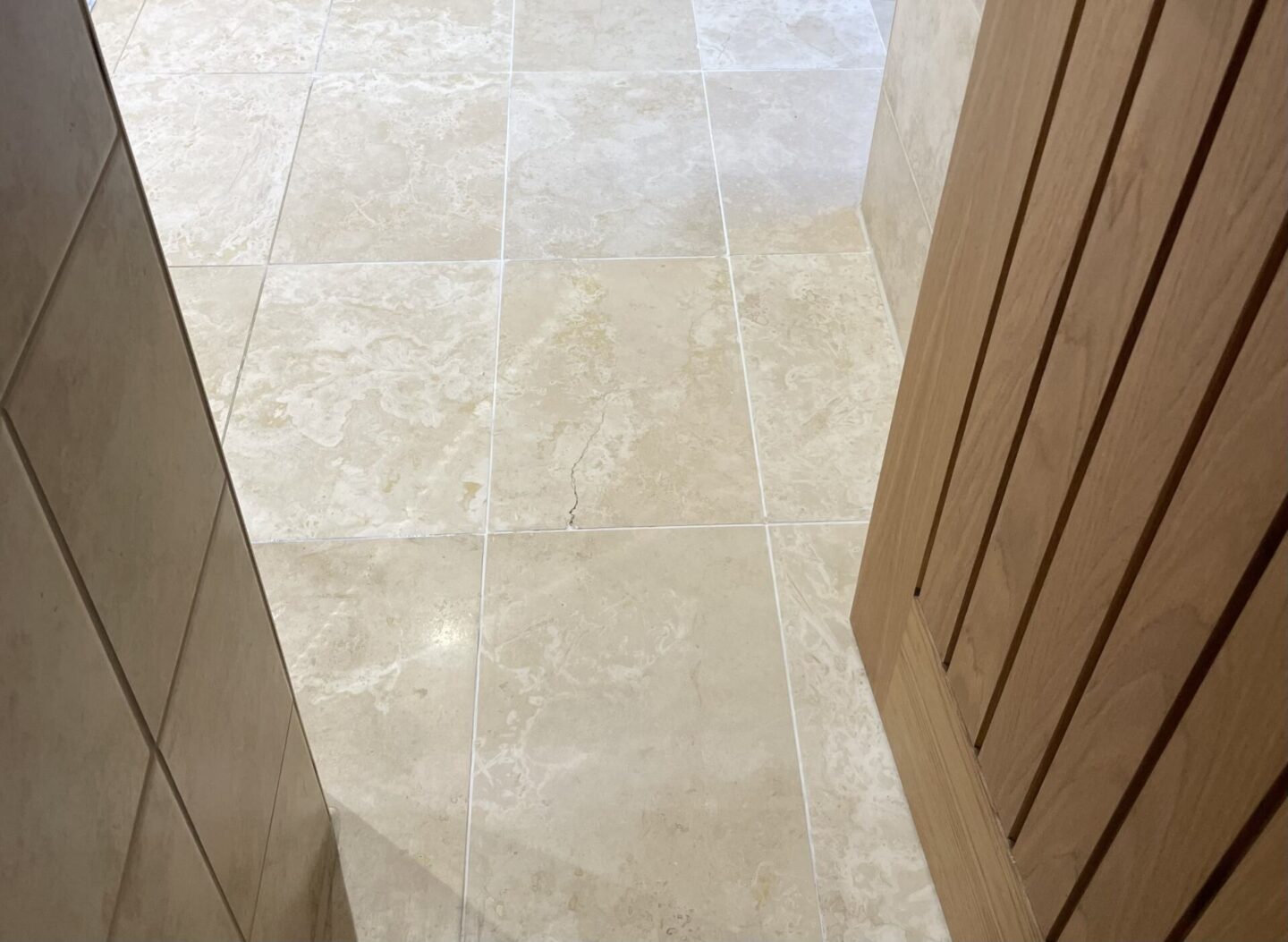 New grout on damaged tiles 