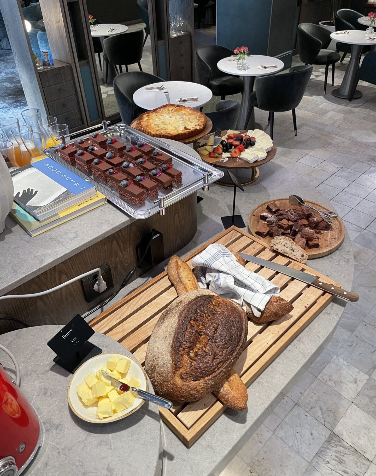 Breakfast is served in the hotel lounge and brasserie.
