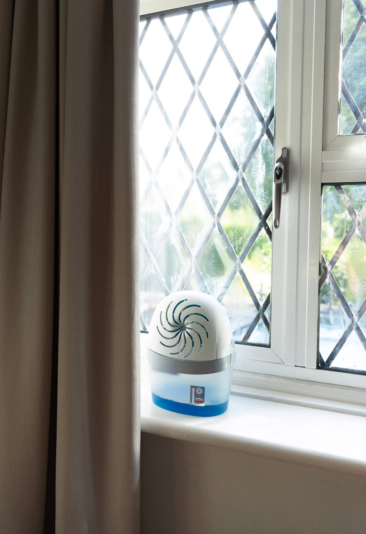Unibond moisture absorber filled with collected moisture after one week